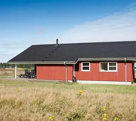 Three-bedroom Holiday In 34 Сasa de vacaciones *