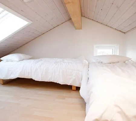 Three-bedroom Holiday In 34 Сasa de vacaciones