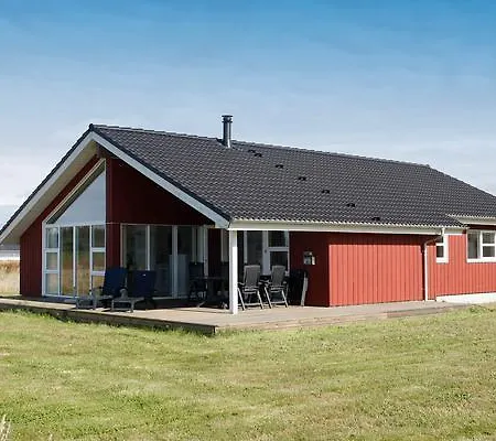 Three-bedroom Holiday In 34 Сasa de vacaciones
